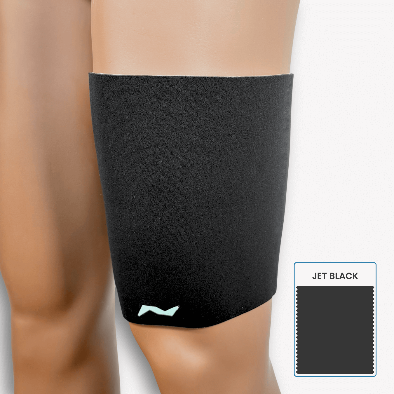 Unauffälliger Support mit maximaler Wirkung: Die PRO LINE Oberschenkelbandage in Jet Black unterstützt dich beim Training und im Alltag.