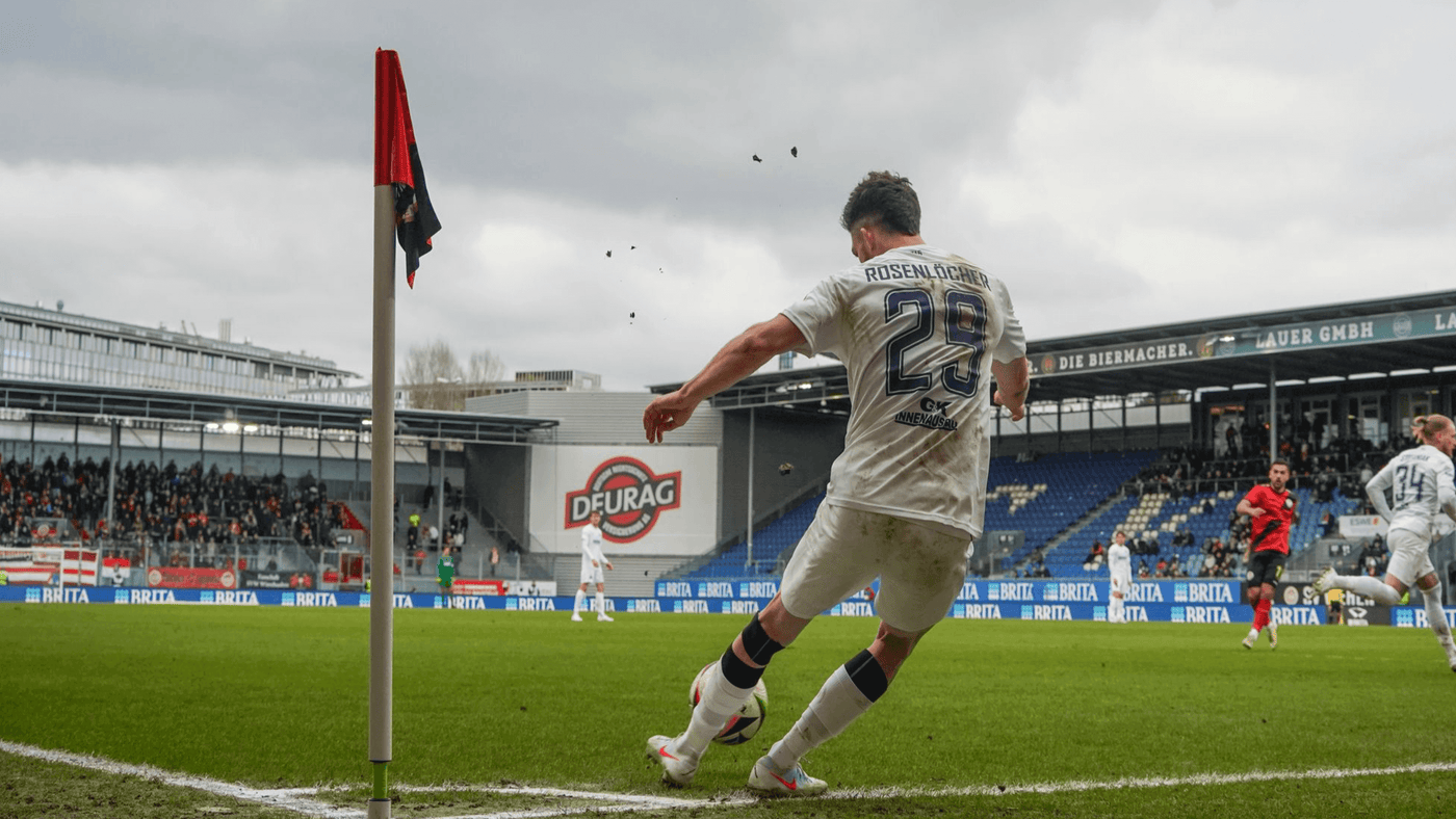 Linus Rosenlocher spielt mit neolevee® ProLine 