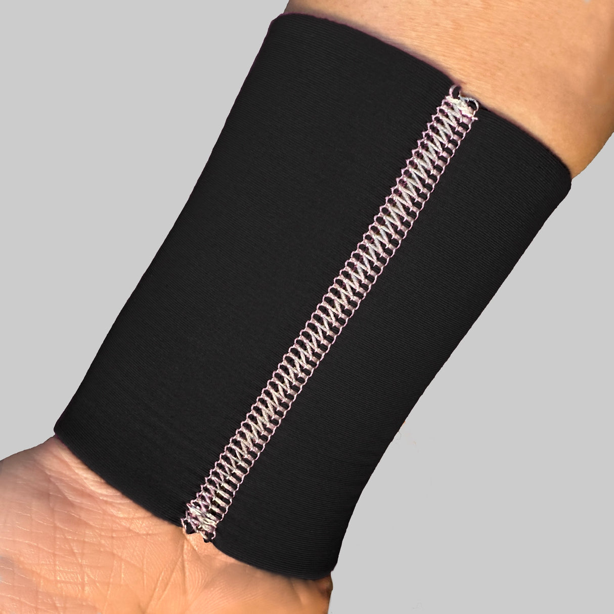 Wrist sports sleeve: stabilizing, non-slip, elastic, made in Germany